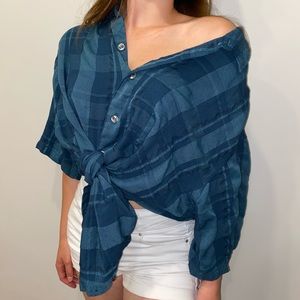 Oversized men’s short sleeve button up